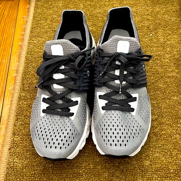 Cloudswift - On Cloud running size 6 US, EU 37. Like New - Picture 2 of 8